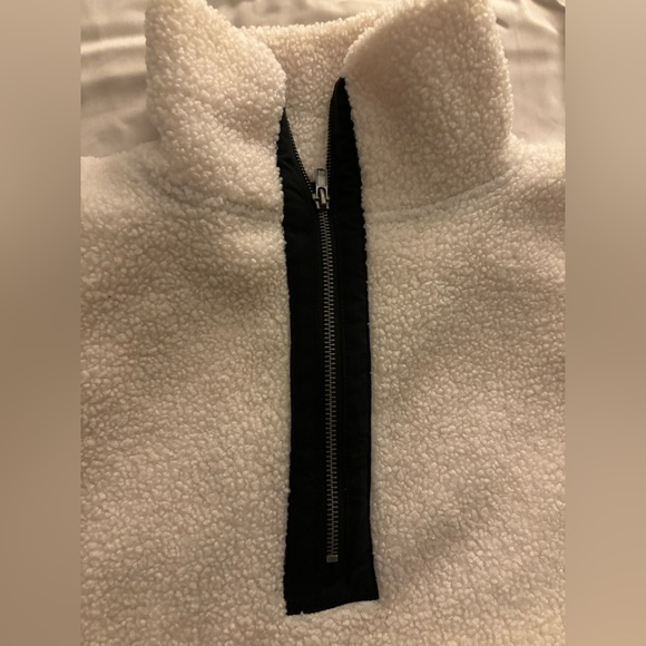 LOFTWoman’s half zip pull over NWOT - Picture 2 of 5